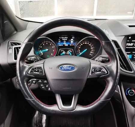 Ford Kuga cena 88900 przebieg: 124941, rok produkcji 2018 z Sulmierzyce małe 301